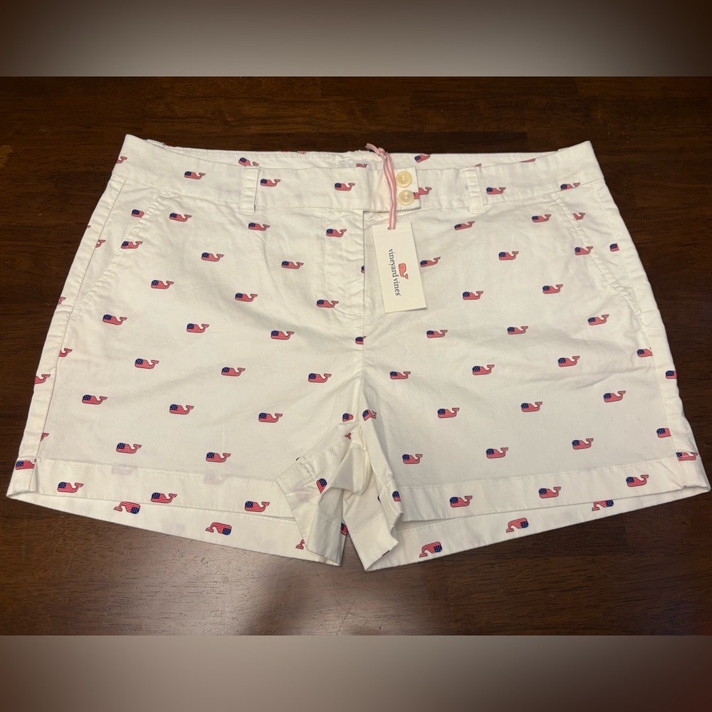 Vineyard Vines Flag Whale Dayboat Short